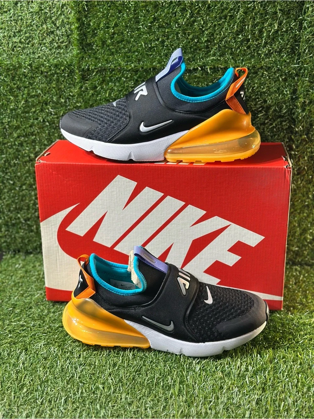 NIKE AIR MAX 270 EXTREME (GS) , SIZE 6Y BIG KIDS , BRAND NEW